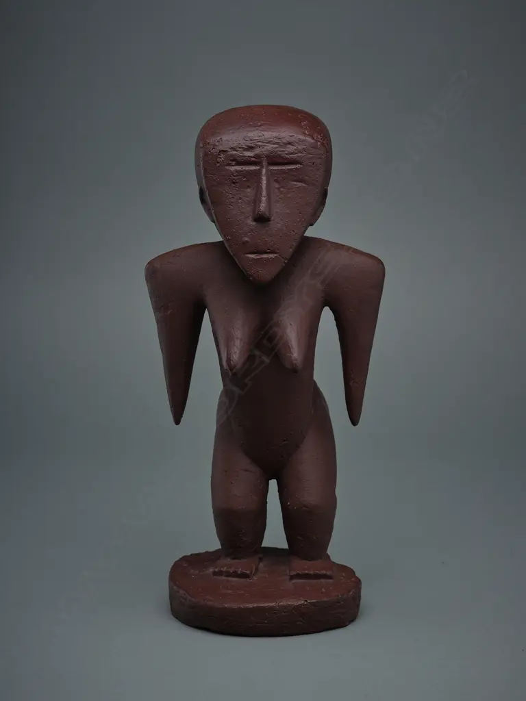 Resin cast of wood lineage figure, Image 1++